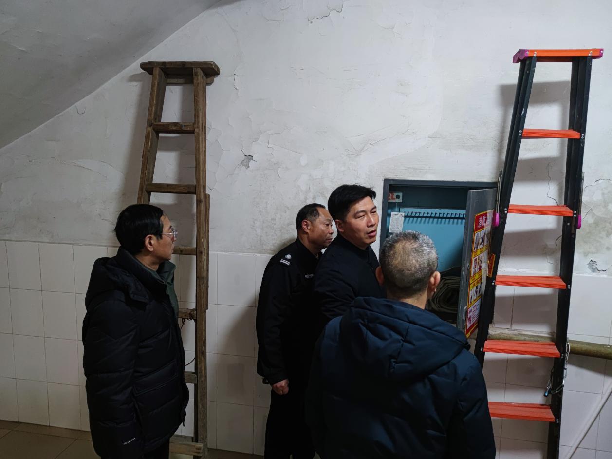 护航新学期 启航新征程|我校领导深入一线检查指导开学工作